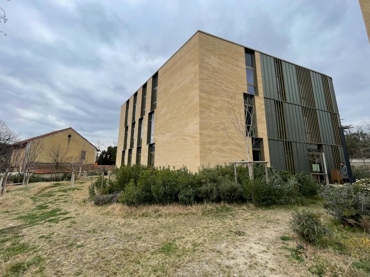 Bureau Aix-en-Provence 2303m² Location bureau Aix-en-Provence Bouches-du-Rhône OLBUR2530178 1